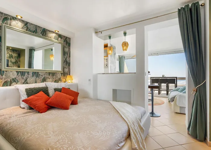 Mojito Heliopolis Sea View In The Cap Dagde Naturist Village *